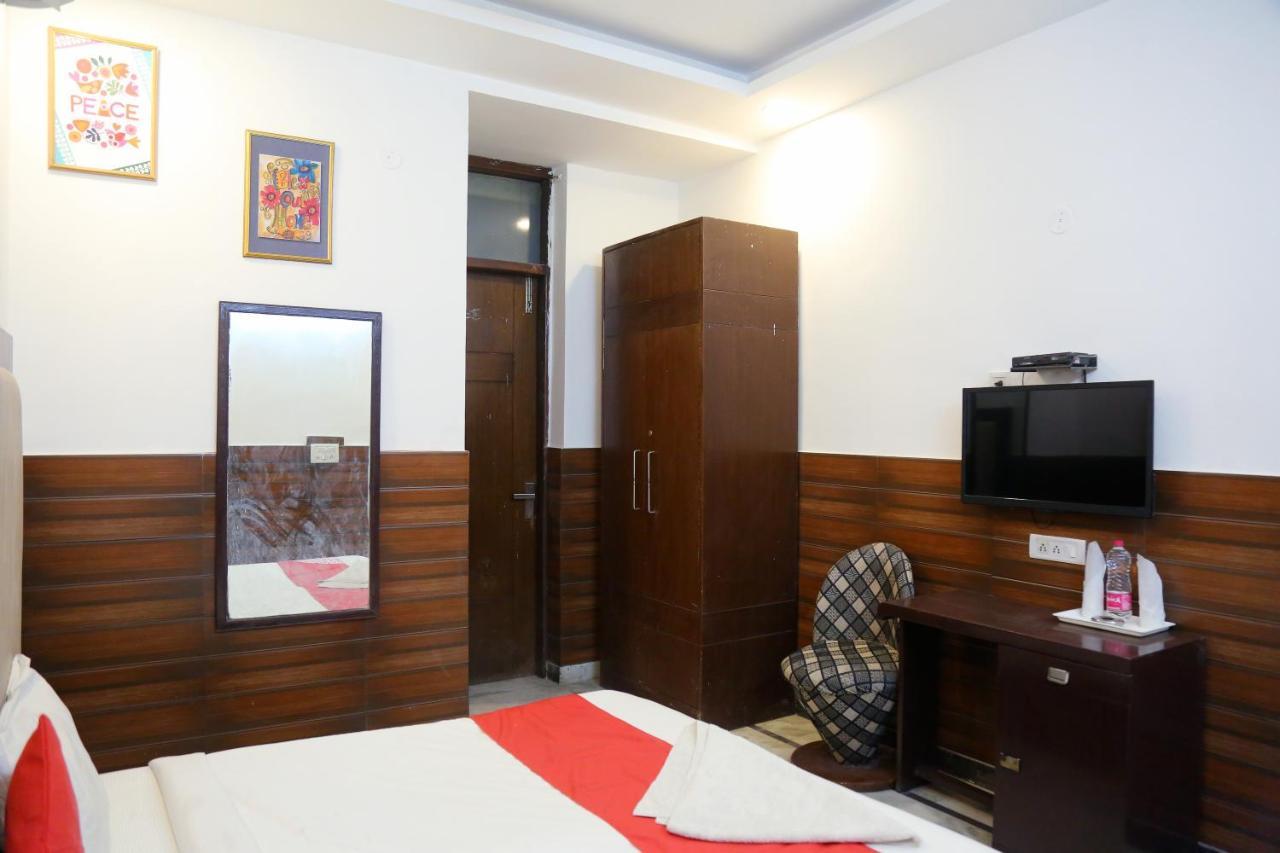 ניו דלהי Aerocity Hotel Jindal Palace Delhi- A Well Hygiene Property"All Staff Vaccinated " מראה חיצוני תמונה