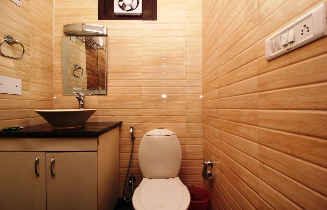 ניו דלהי Aerocity Hotel Jindal Palace Delhi- A Well Hygiene Property"All Staff Vaccinated " מראה חיצוני תמונה