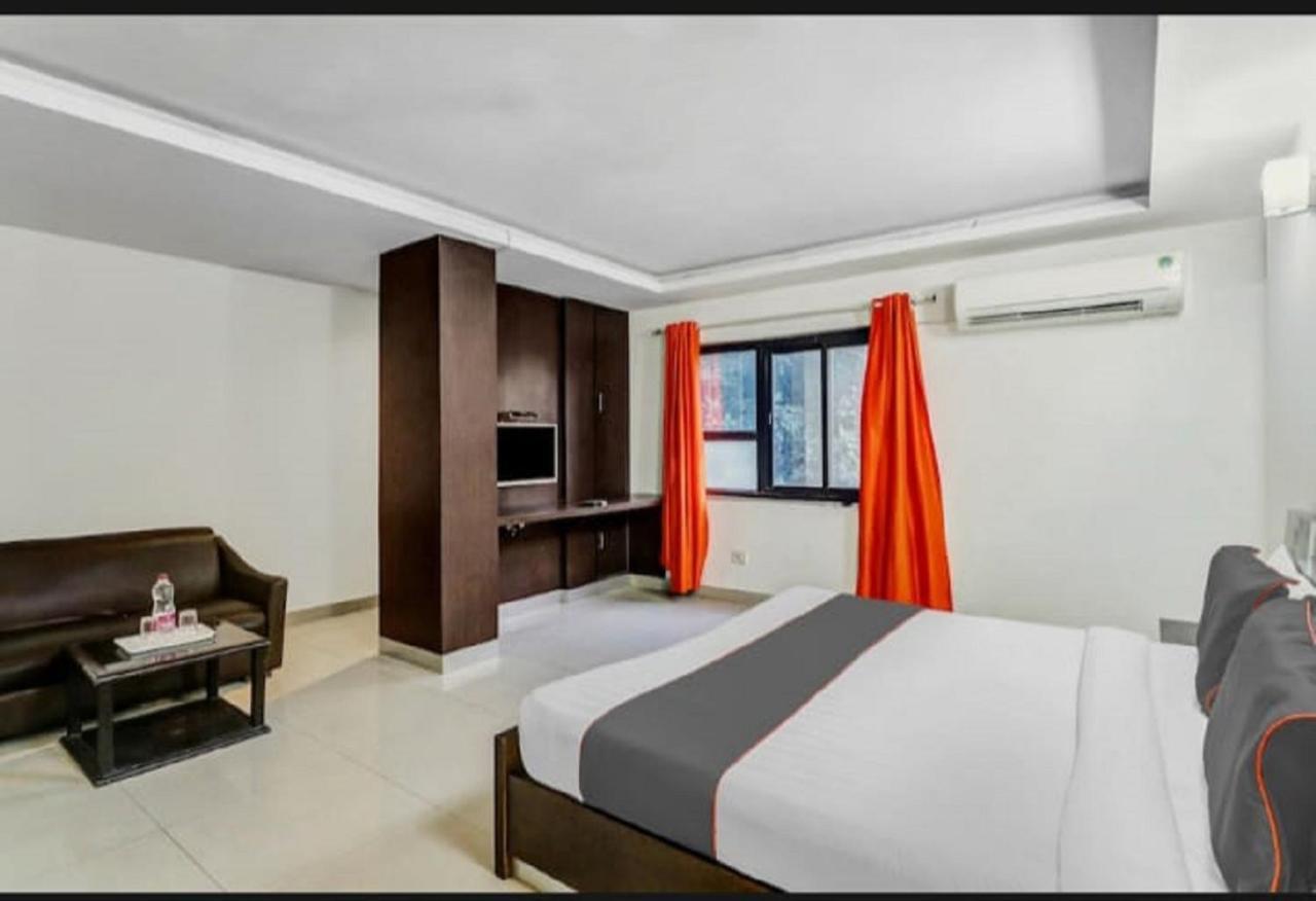 ניו דלהי Aerocity Hotel Jindal Palace Delhi- A Well Hygiene Property"All Staff Vaccinated " מראה חיצוני תמונה