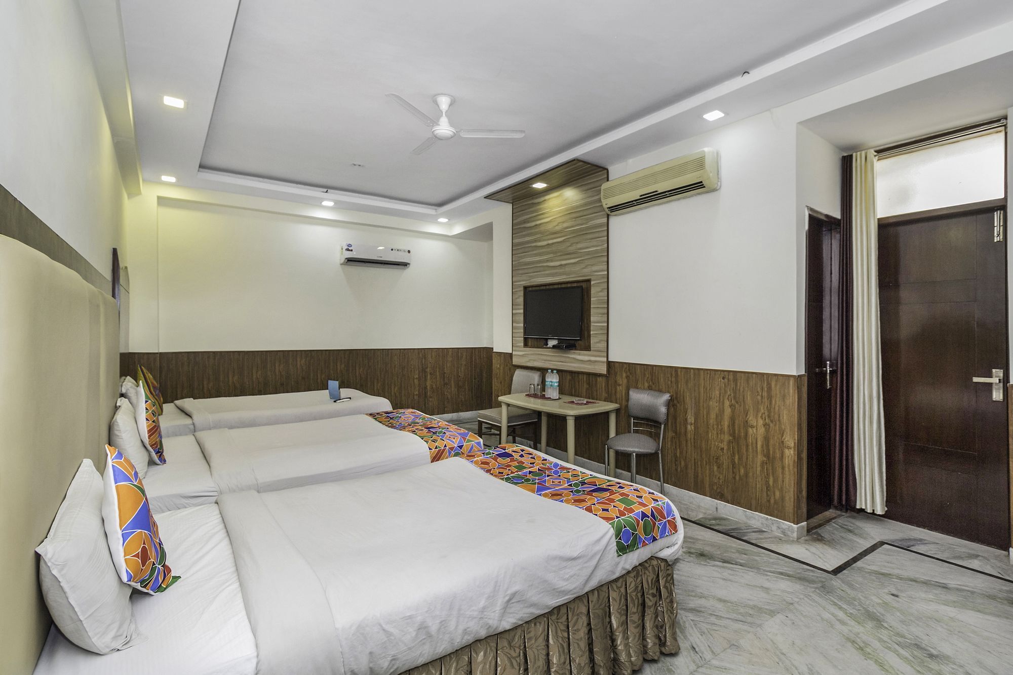 ניו דלהי Aerocity Hotel Jindal Palace Delhi- A Well Hygiene Property"All Staff Vaccinated " מראה חיצוני תמונה