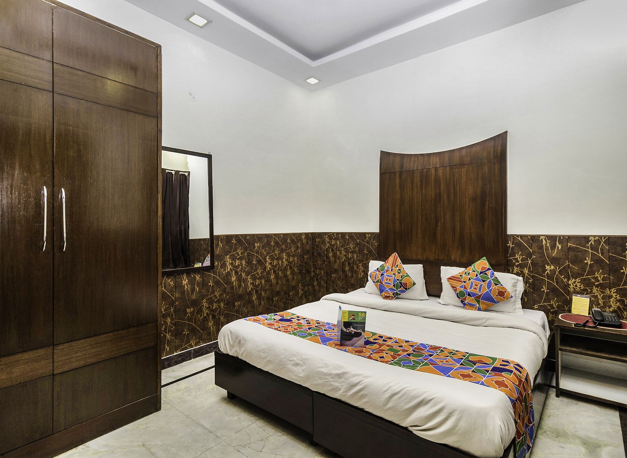 ניו דלהי Aerocity Hotel Jindal Palace Delhi- A Well Hygiene Property"All Staff Vaccinated " מראה חיצוני תמונה
