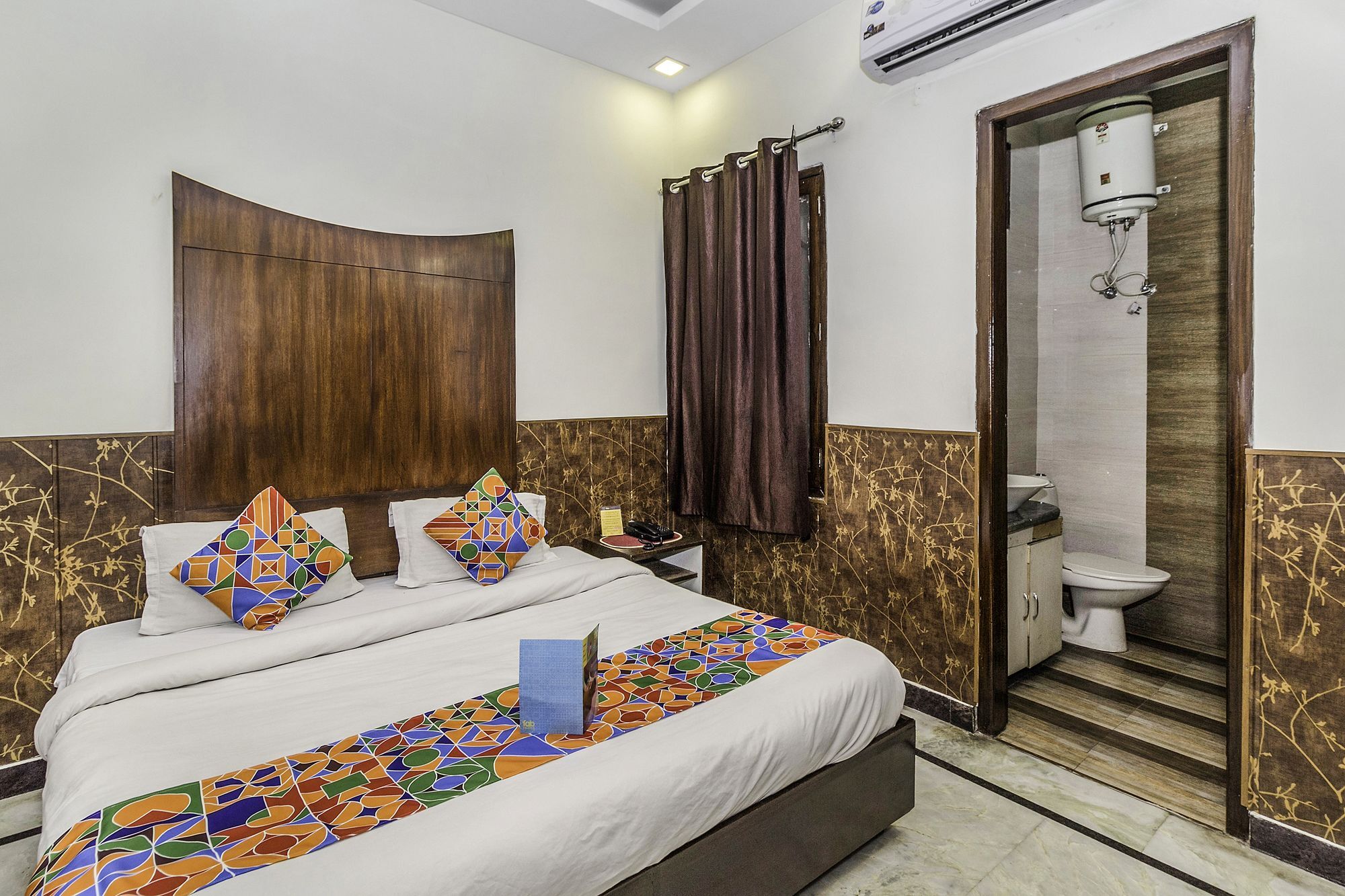 ניו דלהי Aerocity Hotel Jindal Palace Delhi- A Well Hygiene Property"All Staff Vaccinated " מראה חיצוני תמונה